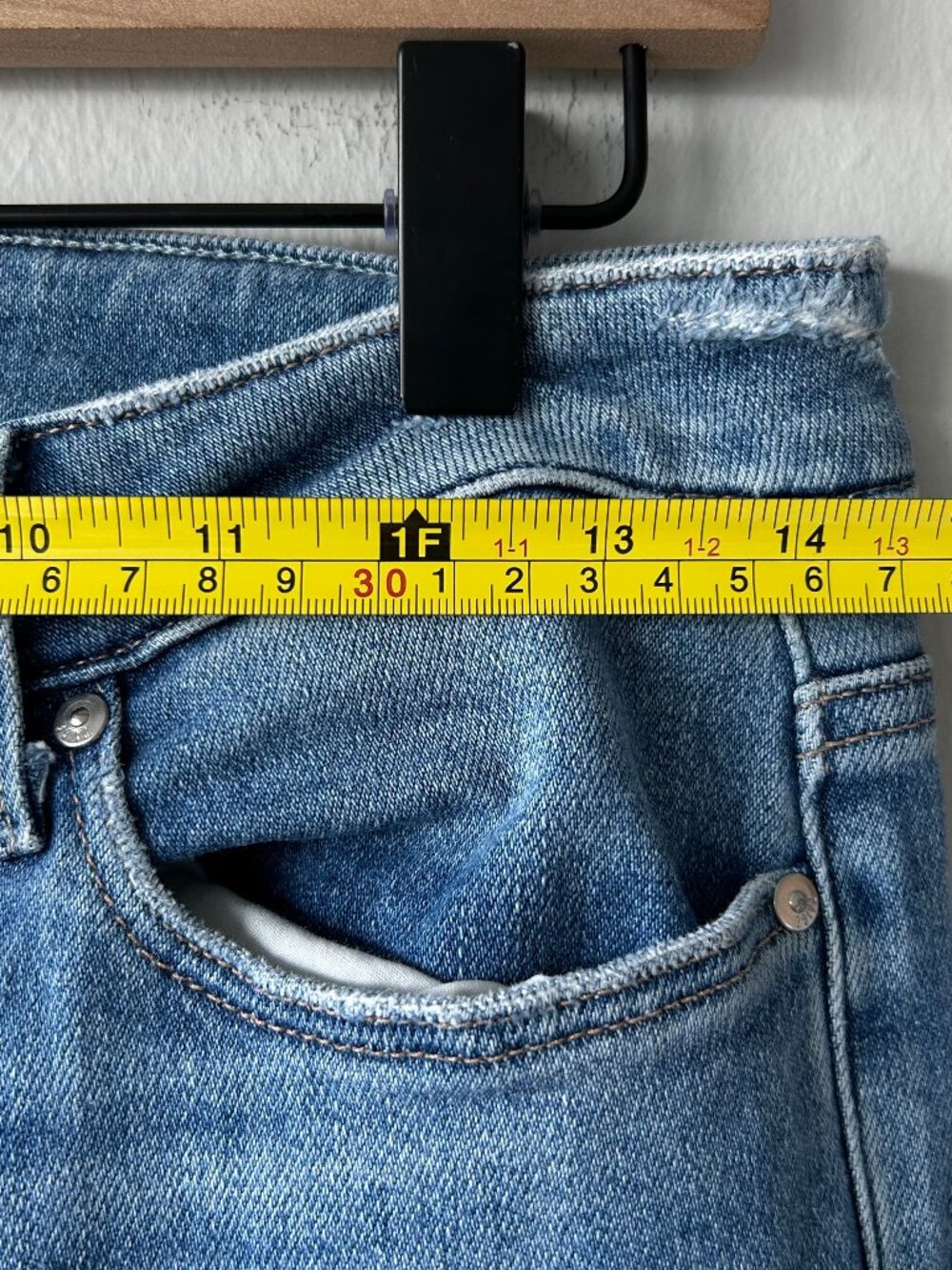 PAIGE Cindy High Rise Straight Jeans Women Size 27 Light Wash Raw Hem - Picture 10 of 12